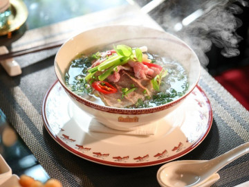 Phở và gỏi cuốn Việt Nam chiếm sóng thực đơn Olympic 2024
