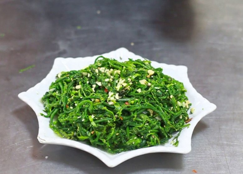 5 loại rau giúp sống lâu, không tồn dư hóa chất nhưng người Việt ít dùng, có loại mọc dại bị vứt bỏ thường xuyên - 4