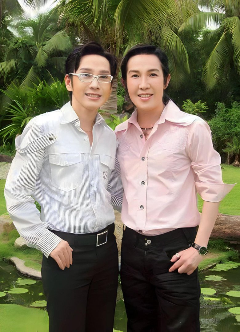 Hh phương lê đính hôn với vũ luân không gian đỏ rực đong đầy hạnh phúc cô dâu khoe nhẫn kim cương khủng - 7