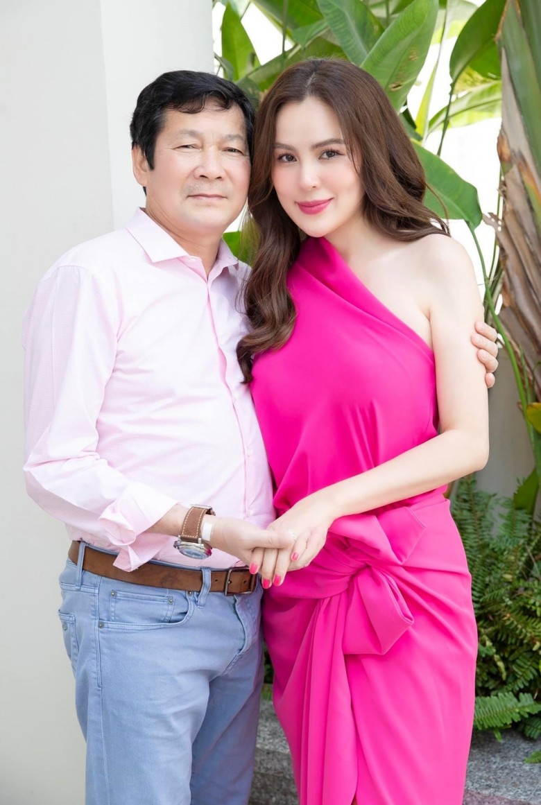 Hh phương lê đính hôn với vũ luân không gian đỏ rực đong đầy hạnh phúc cô dâu khoe nhẫn kim cương khủng - 9