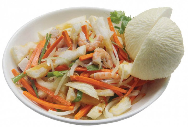 Mộng dừa làm gỏi là món đặc sản trong những nhà hàng ở miền Tây