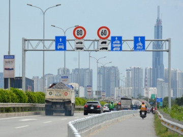 Từ 1/1/2025, hàng triệu tài xế nên nắm rõ quy định mới về sử dụng làn đường khi tham gia giao thông