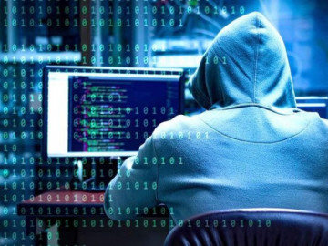 Người đàn ông bị mất gần 2 tỉ đồng sau khi cài đặt phần mềm giả mạo