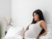 Bà bầu - Ra khí hư màu vàng khi mang thai có nguy hiểm?