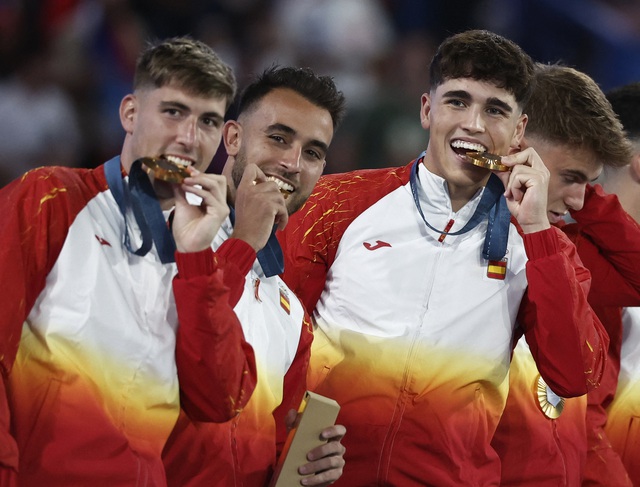 Sau 120 phút kịch tính, Tây Ban Nha đoạt HCV bóng đá nam Olympic 2024 - 11