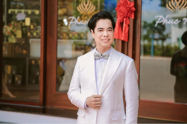 Thân thế 2 em bé con nuôi của ca sĩ ngọc sơn - 3