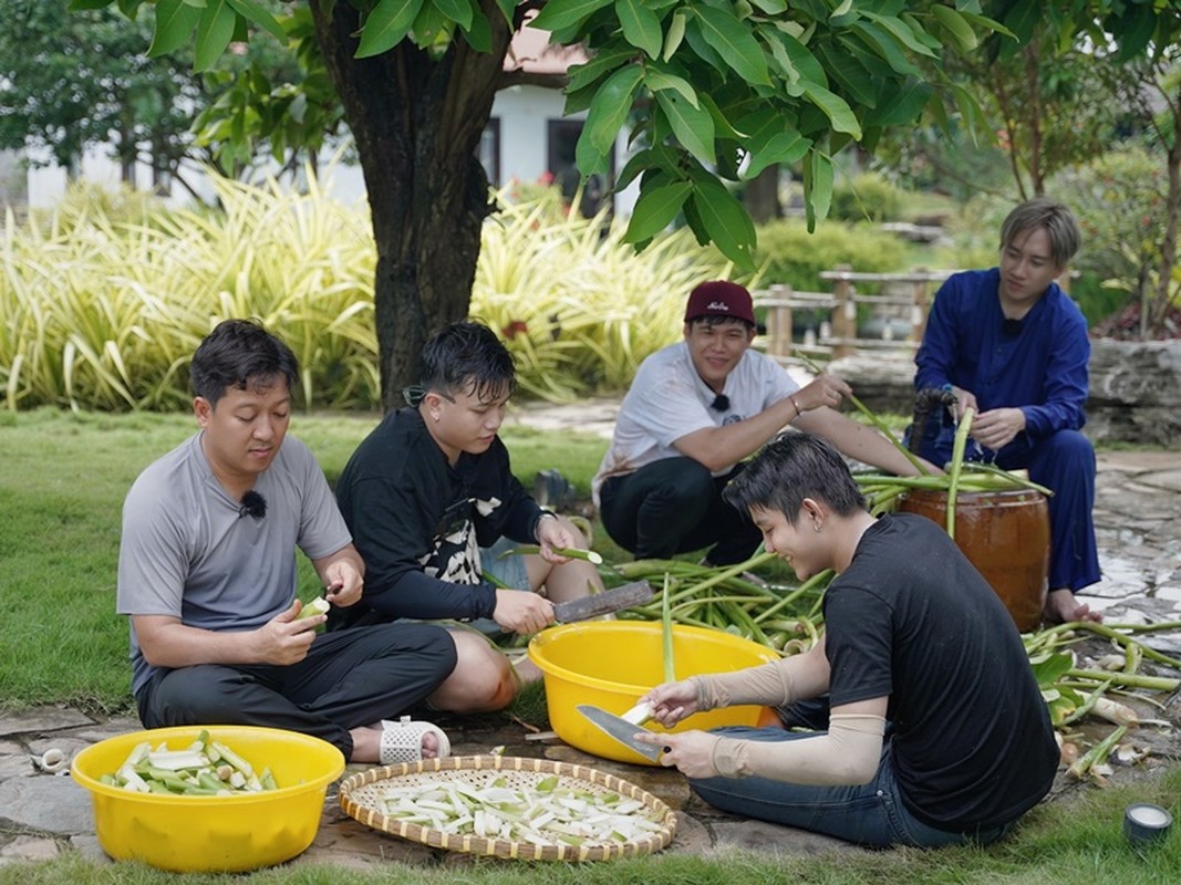 Cuộc sống của trường giang - nhã phương trong biệt thự 70 tỷ - 11