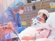 Sức khỏe - Bé gái 15 tuổi qua đời vì ung thư đại trực tràng thừa nhận giấu bố mẹ một thói quen tai hại này