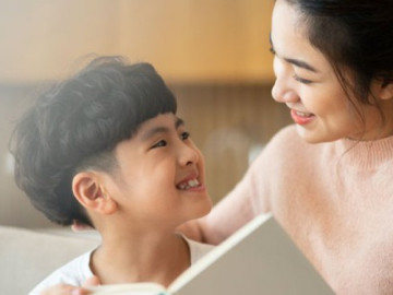 4 cách sống của người mẹ sẽ tác động tích cực đến con, giúp tương lai con sáng lạn