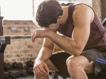 Người đàn ông bất ngờ đột quỵ khi đang tập thể dục tại phòng gym, ai có dấu hiệu này cần cảnh giác