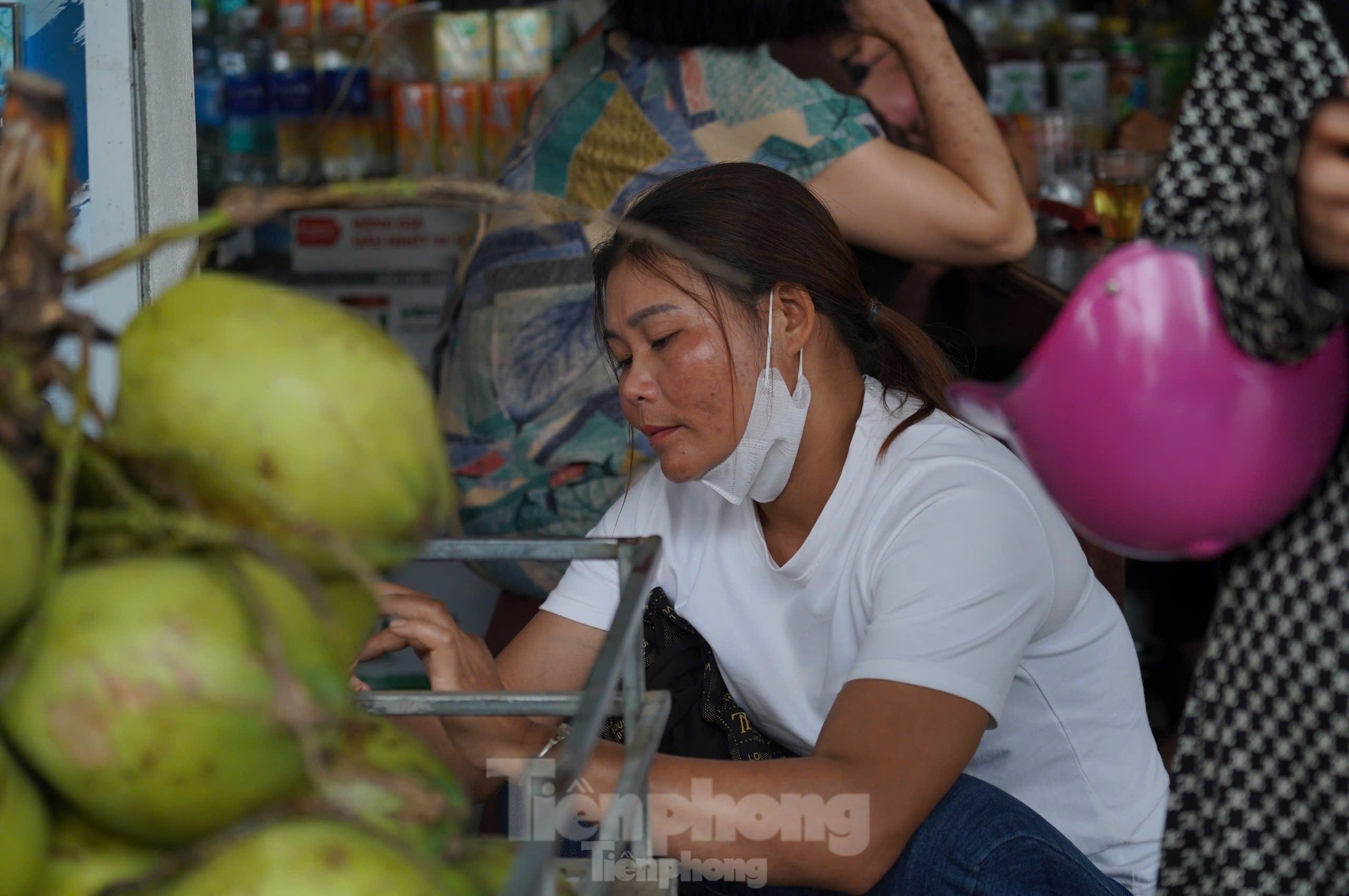 Cô gái 19 tuổi mất tích trong vụ sập cầu Phong Châu, người thân ngã quỵ - 3