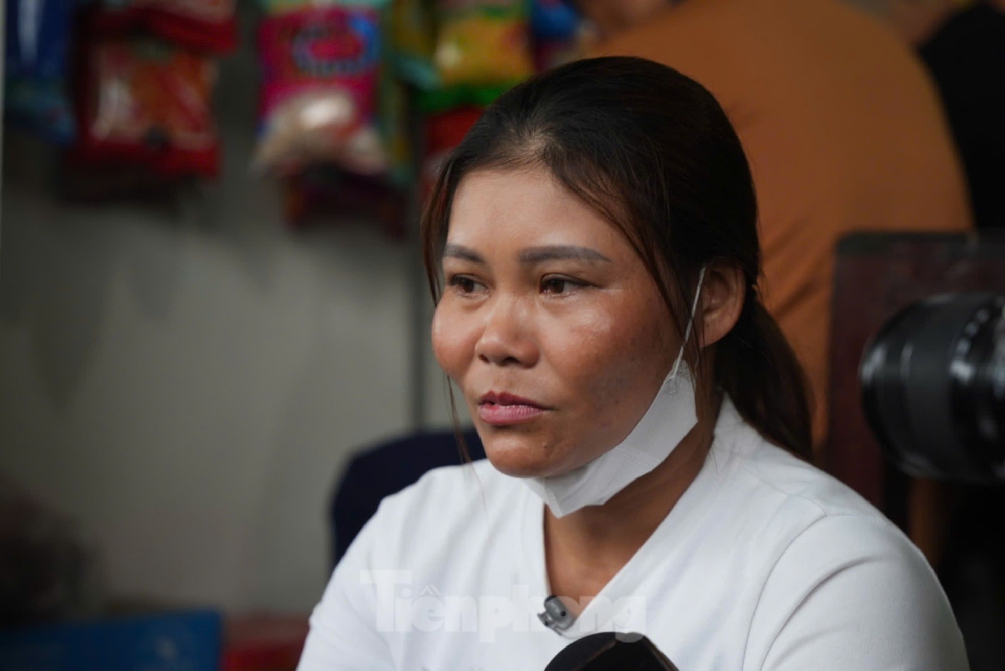 Bà Mai hy vọng phép màu xảy ra với cháu gái.