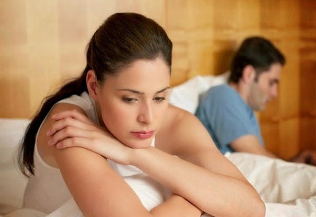 Khô âm đạo dẫn đến đau khi quan hệ tình dục.