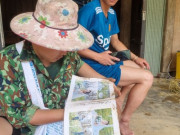 Tin tức - Nghẹn ngào lật từng trang ảnh cưới sau trận lũ quét kinh hoàng ở thôn Nậm Tông