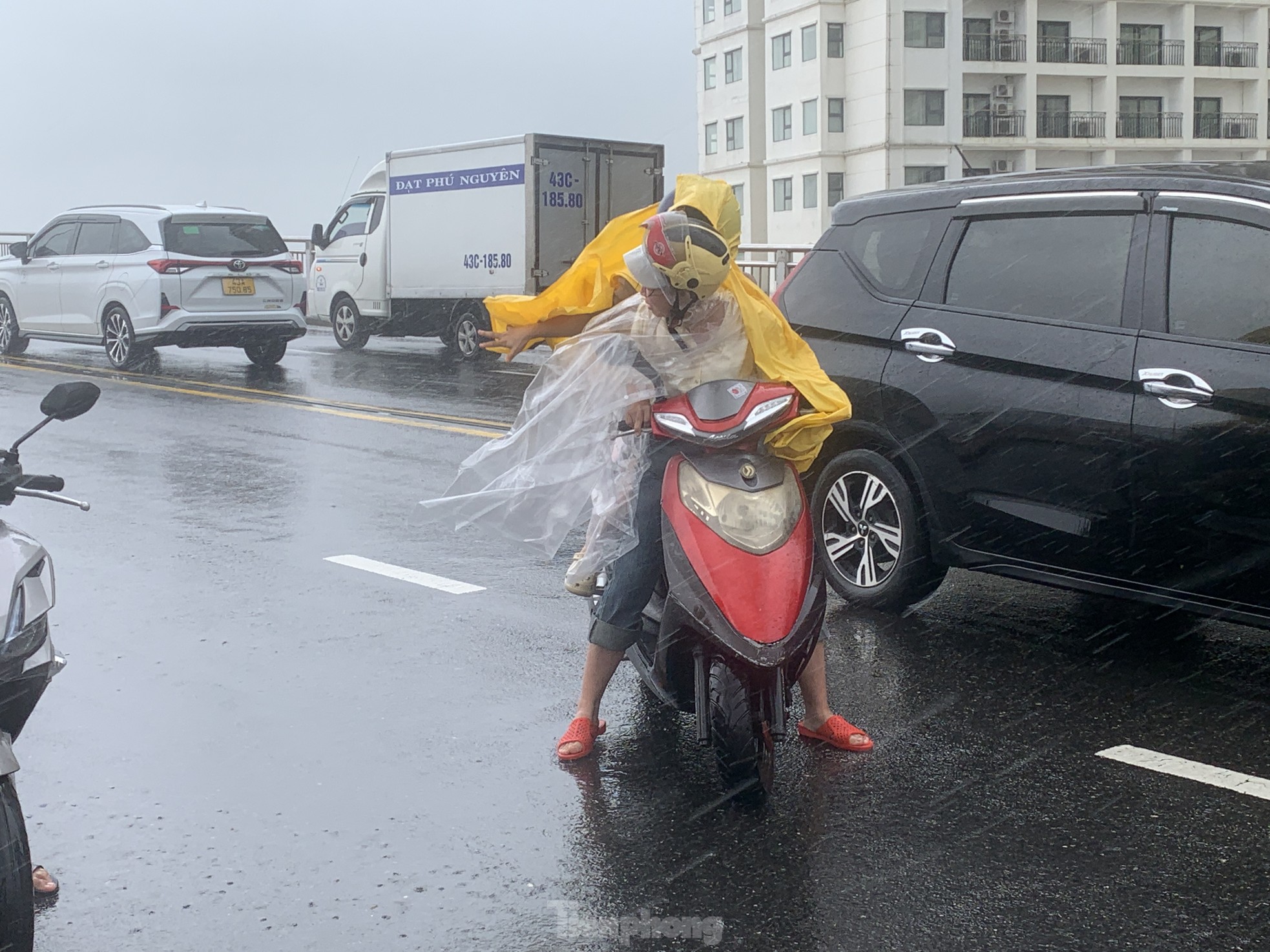 Theo Cổng thông tin phòng chống thiên tai thành phố Đà Nẵng, tổng lượng mưa tính từ 7h ngày 17/9-7h ngày 18/9 phổ biến 20-60 mm, có nơi có hơn như Suối Đá 134.0 mm, Chùa Linh ứng 128.2 mm, Đà Nẵng 90.4 mm, Hồ Thạch Gián 87.0 mm, Sơn Trà 80.2 mm, Cẩm Lệ 77.4 mm.