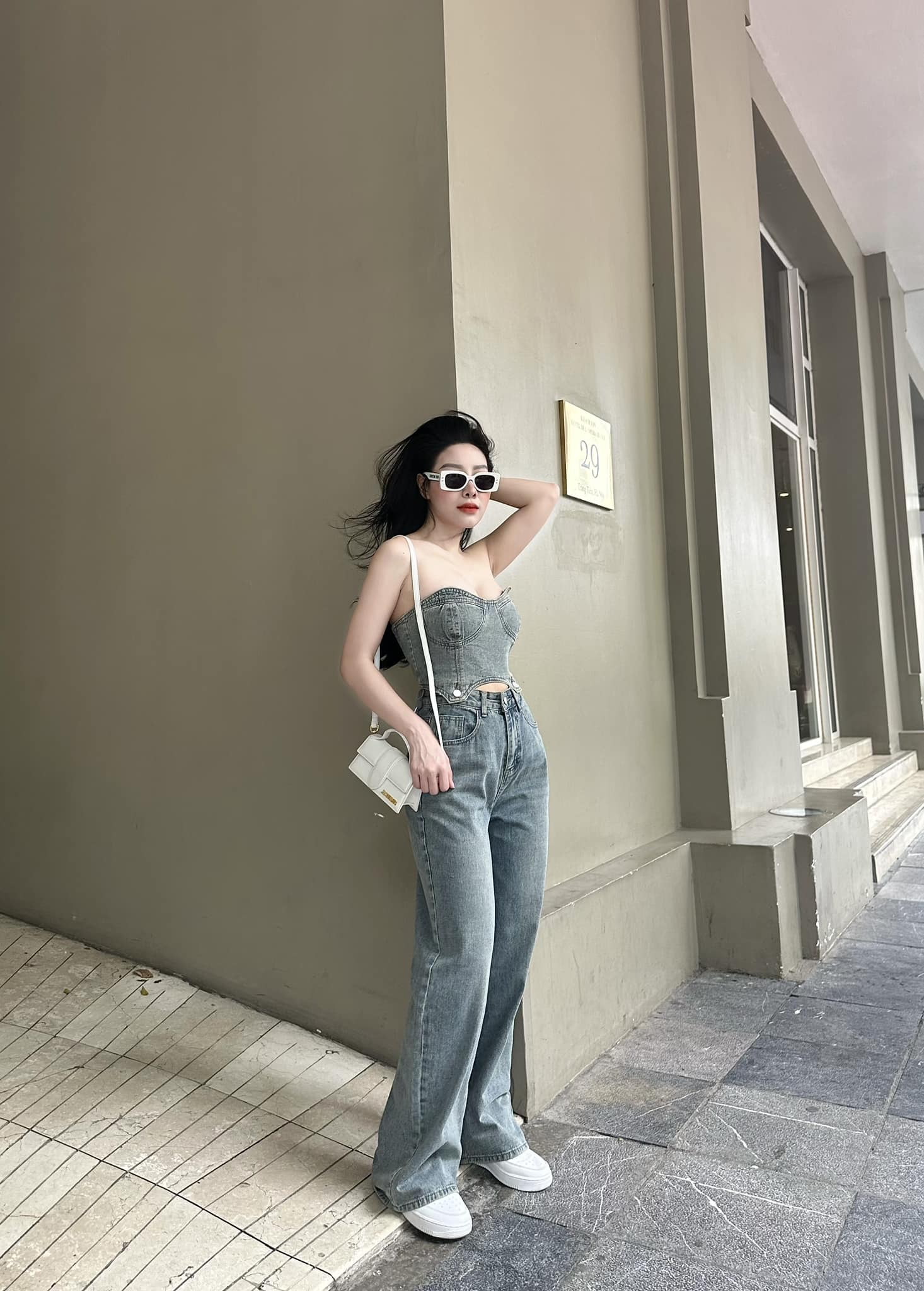 Vợ diễn viên Mạnh Quân lên đồ không thua kém các fashionista - 13