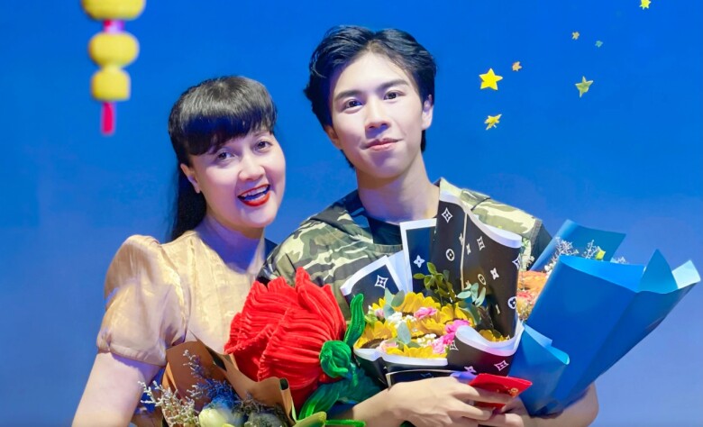 Long Vũ là con trai của nghệ sĩ Vân Dung ngoài đời thường.