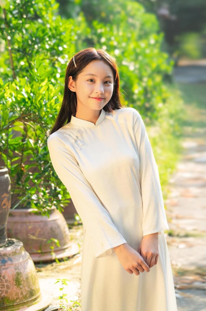 Thu Hà có nét đẹp trong sáng, là một mỹ nhân nhiều tiềm năng trên màn ảnh Việt.