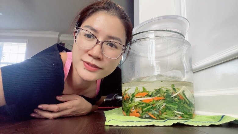 Sao việt 24h chạm mặt midu - minh đạt nhã phương liền so sánh sự khác biệt giữa trường giang và chồng nhà người ta - 12