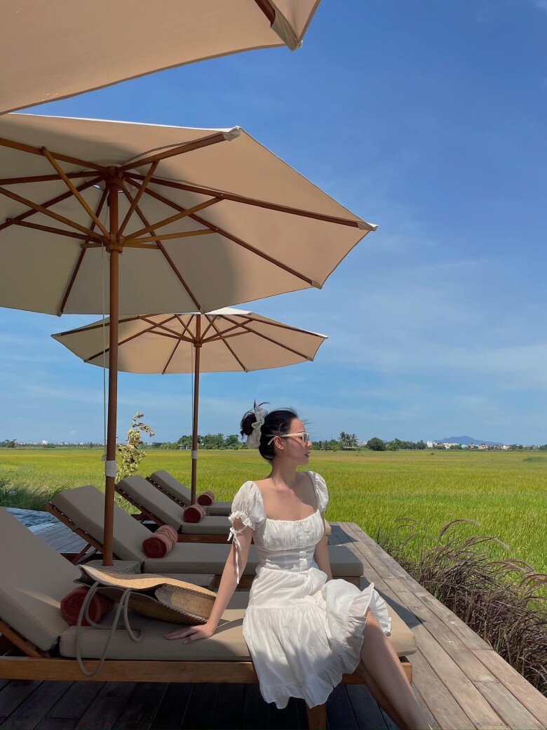 Sao việt 24h nsưt chí trung khoe ảnh hạnh phúc bên người yêu á hậu kém 17 tuổi được xuân bắc chúc tưng bừng - 10