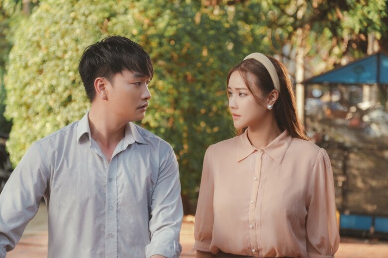 Maya và Trọng Lân có mối tình chị em trong MV Lớp trang điểm phai rồi.