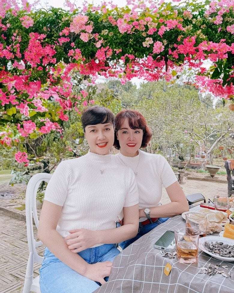 Sao việt 24h vân dung đăng ảnh thời thơ ấu bên bố mẹ ông bà ngoại của thiếu gia chải được khen cực phẩm - 3