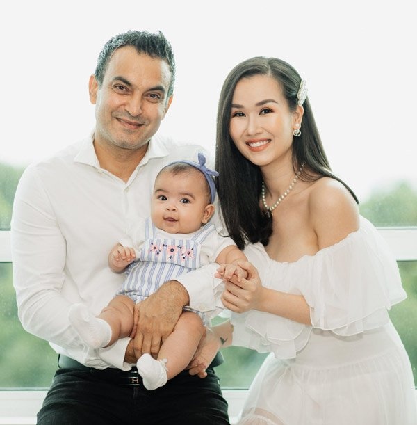 Cặp đôi đã có một cô công chúa nhỏ vào năm 2021.