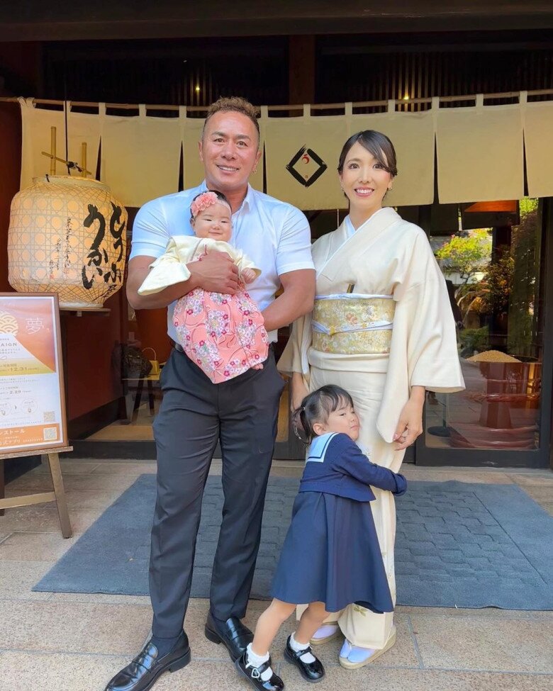 Bà mẹ 2 con giữ dáng thon gọn trong một thời gian dài.