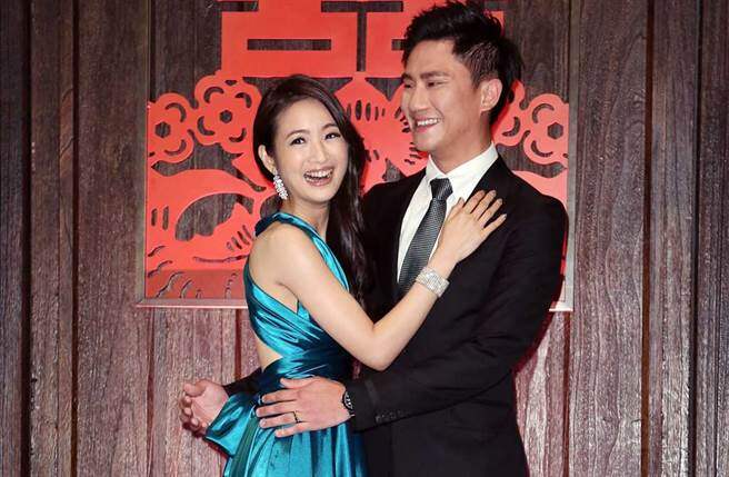 Nữ nghệ sĩ kết hôn với doanh nhân có gia thế giàu sang.
