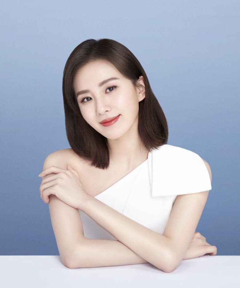 Sau khi sinh quý tử, amp;#34;nữ thầnamp;#34; xứ Trung được chiều như bà hoàng, tiết lộ thức uống bình dân giúp cô trẻ mãi - 4