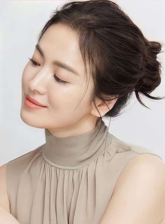 Nhờ tránh xa nước ngọt có ga mà làn da của Song Hye Kyo luôn xinh đẹp không tì vết. 