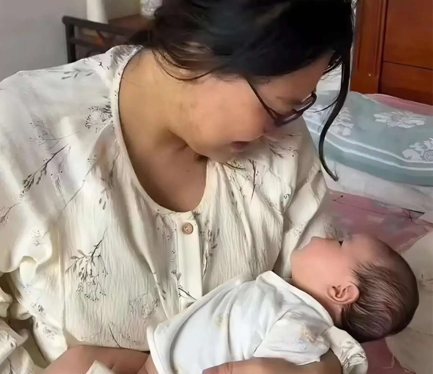 amp;#34;Gái 1 conamp;#34; khoe ảnh trước và sau sinh, nhan sắc khác biệt như thế nào mà nhiều người không nhận ra? - 3