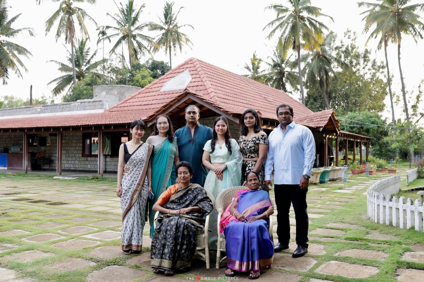 Đám cưới của Như Ý được tổ chức hoành tráng dưới sự chúc phúc của gia đình.