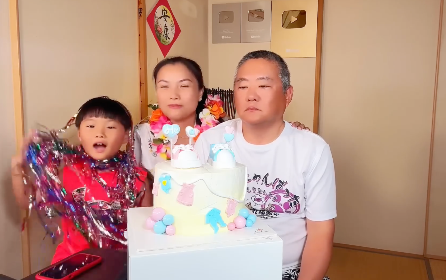 Gia đình Quỳnh Trần JP vỡ oà hạnh phúc khi “đủ nếp đủ tẻ”