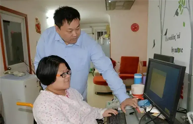 Cánh cửa tương lai mở rộng hơn sau khi Lữ Quyên sinh đôi.