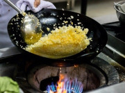 Lifestyle - Loại chảo “đầu độc” người dùng có thể thải ra kim loại nặng, giá chưa đến 100 nghìn, chị em đừng ham rẻ mua về