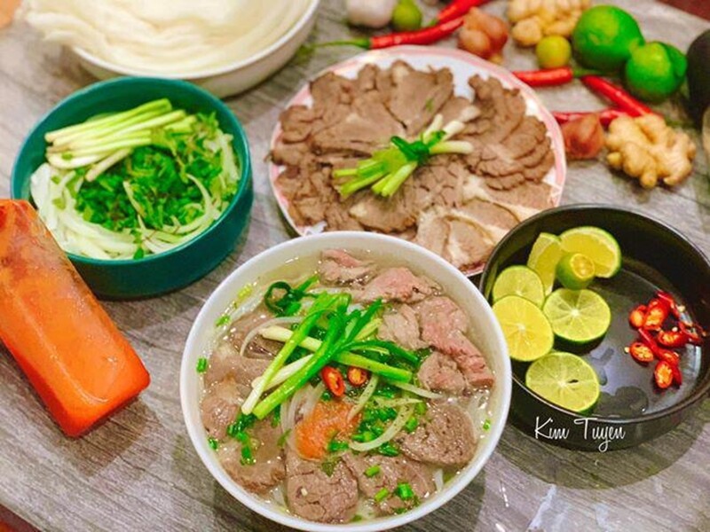 Đổi gió với phở bò. (Ảnh: Kim Tuyến)