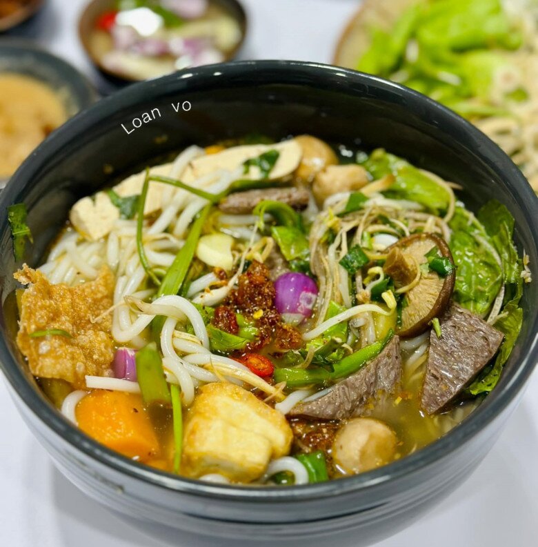 Bún bò Huế chay thơm phức, ngon chẳng kém gì phiên bản thật - 8