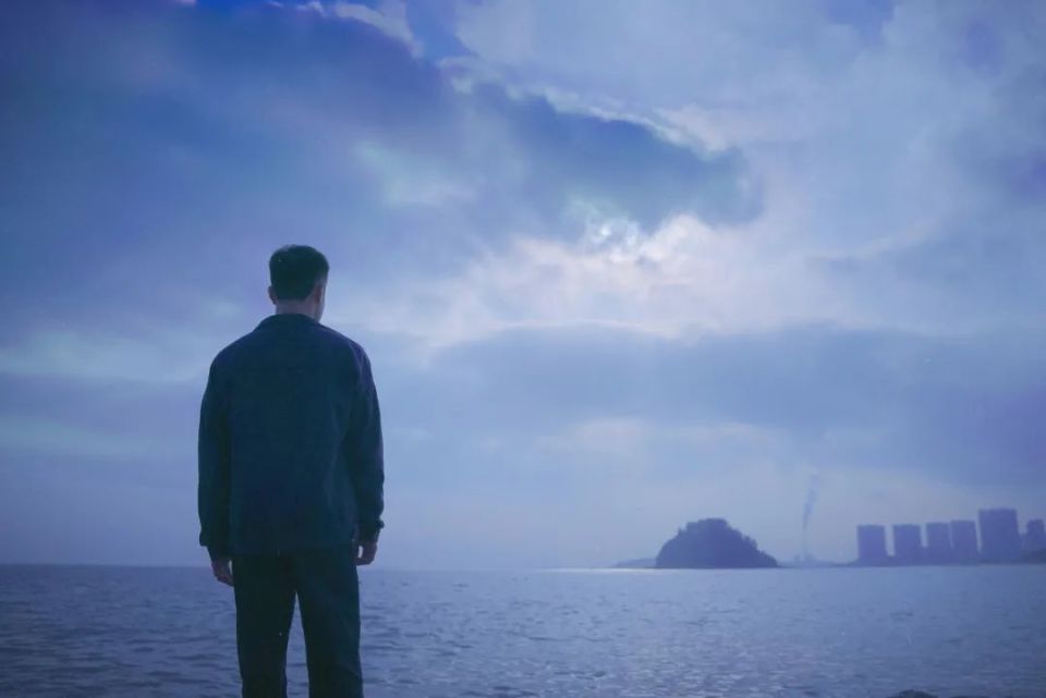 Muốn giàu có, đón nhiều may mắn hơn, người khôn ngoan bớt nói những lời này - 1