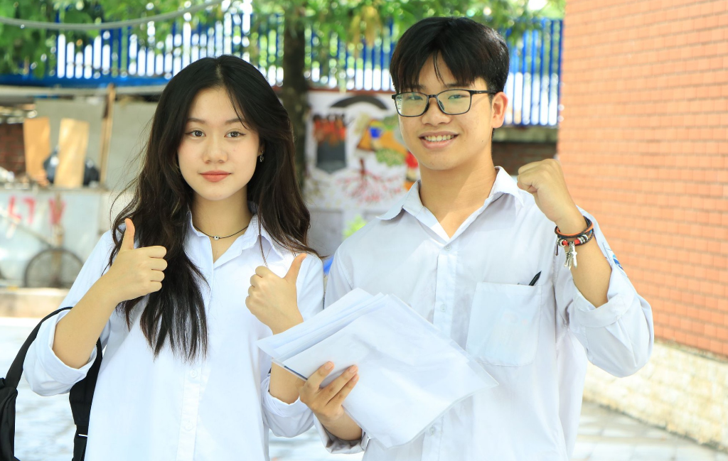 Một loạt trường ĐH công bố điểm chuẩn ngày 17/8: Thí sinh 2k6 cần nắm rõ điều kiện xét tuyển NV2 để không thiệt thòi - 2