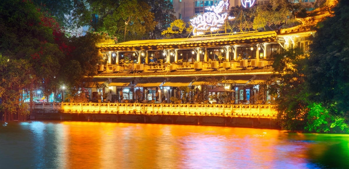 Thủy Tạ Cafe luôn phục vụ tận tình, chu đáo với hương vị cà phê thơm ngon.