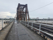 Tin tức - Cấm cầu Long Biên