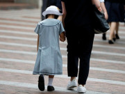 Tin tức - Mẹ giận cha nên đem con đi cho rồi biệt tích, 52 năm sau con tìm về quê ngoại mới hiểu rõ ngọn ngành