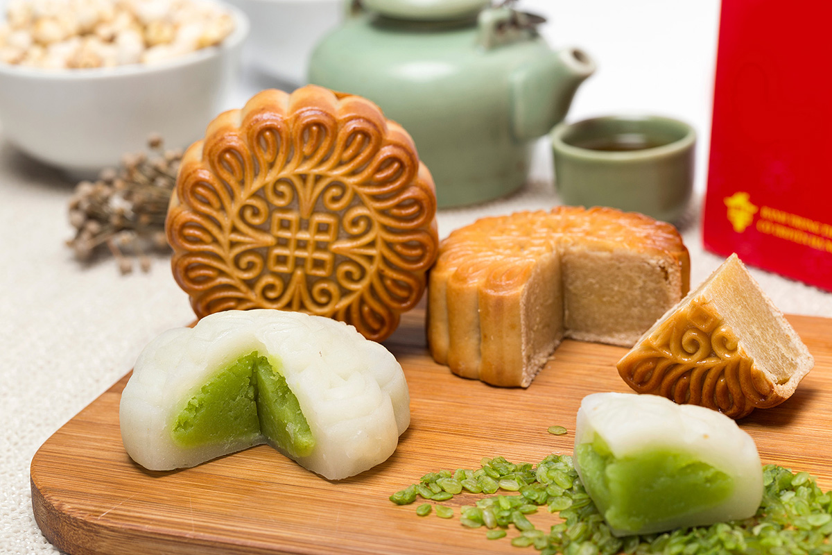 Bánh dẻo và bánh nướng không thể thiếu trong dịp trung thu. 