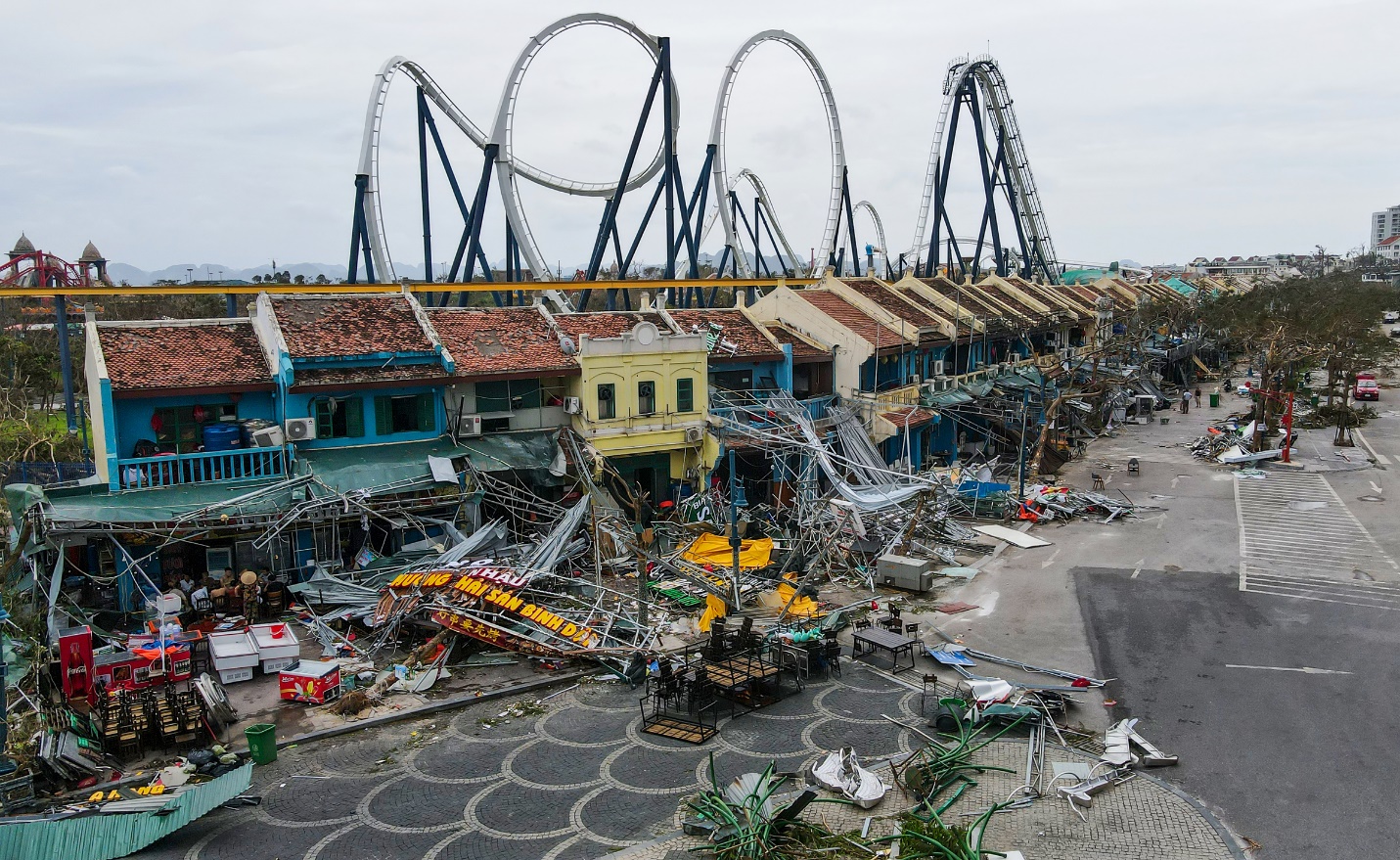 Khung cảnh tan hoang sau bão số 3 ở Quảng Ninh, tỉnh sẽ tự cân nhắc nguồn dự phòng để khắc phục hậu quả.