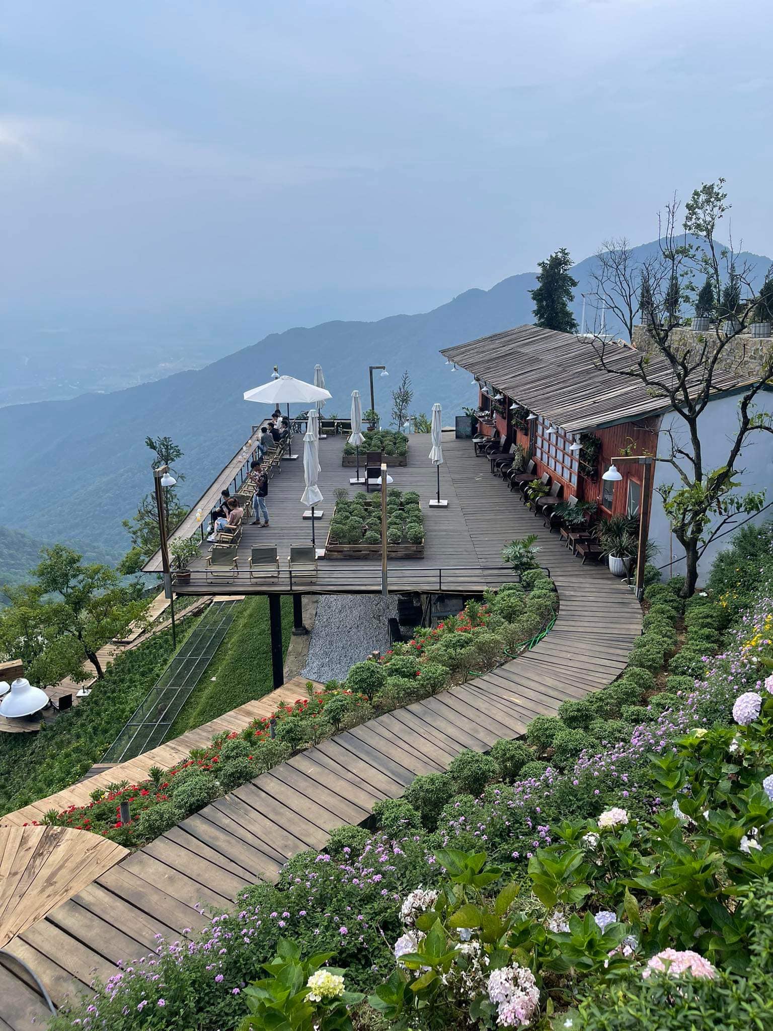 5 quán cafe view đẹp nhất Tam Đảo: Địa điểm săn mây, ngắm hoàng hôn đẹp amp;#34;đỉnh nóc, kịch trầnamp;#34; - 2