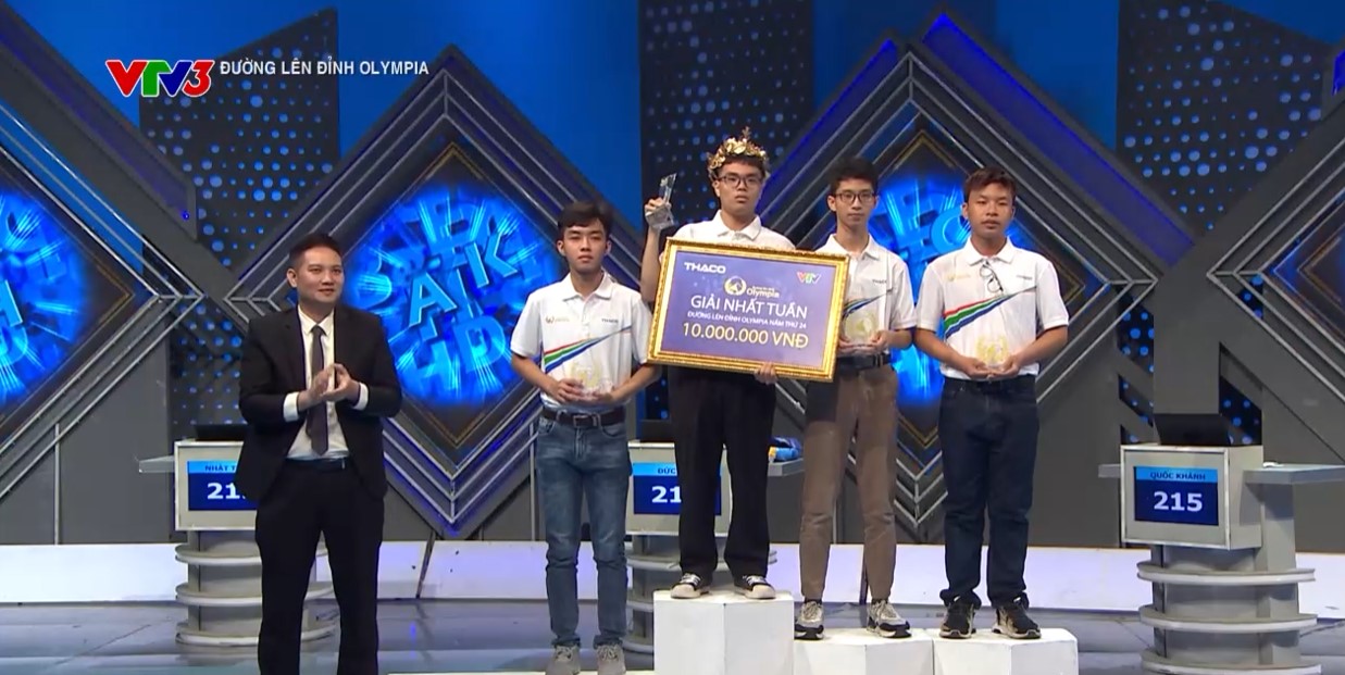 Quốc Khánh đã giành chiến thắng một cách nghẹt thở trước 2 thí sinh khác đến từ Hà Nội và TP.HCM