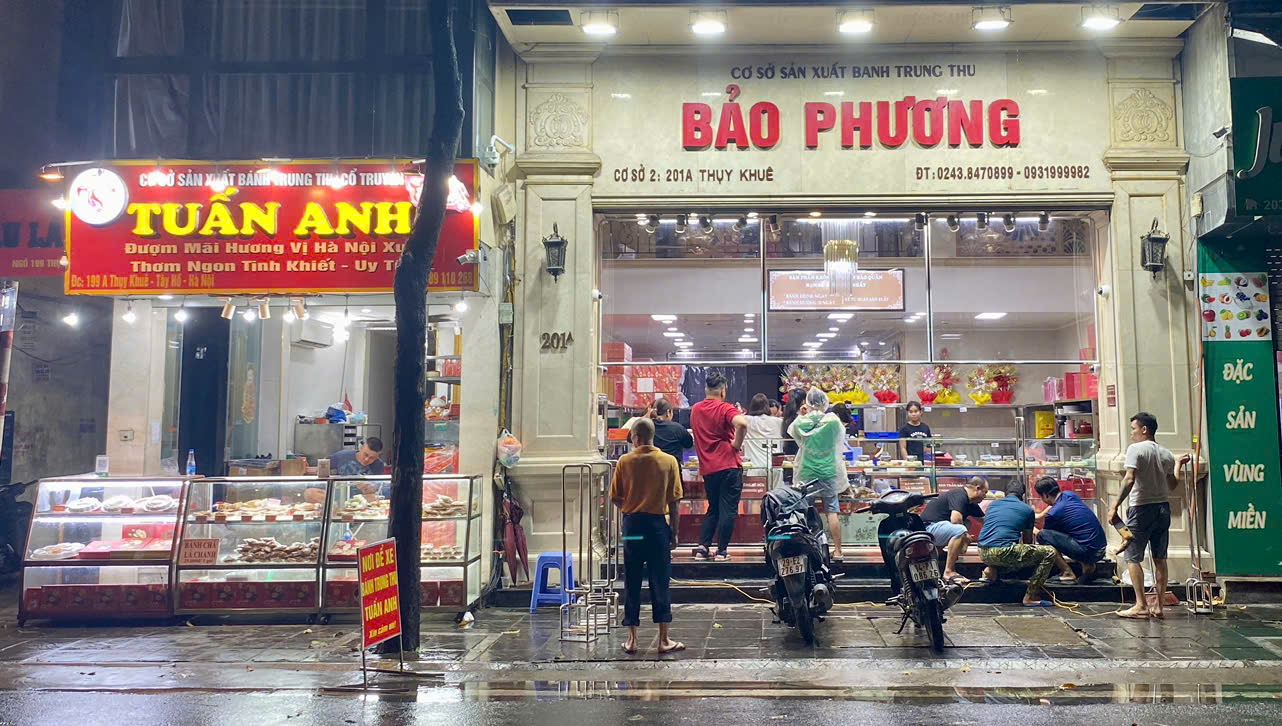 Khách mua bánh trung thu tại Bảo Phương năm nay rất ít.
