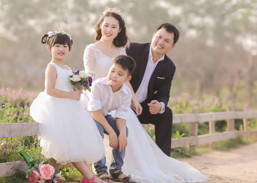 Con mèo của anh trai tôi không thể tin tưởng được việc tự kiểm soát lượng thức ăn