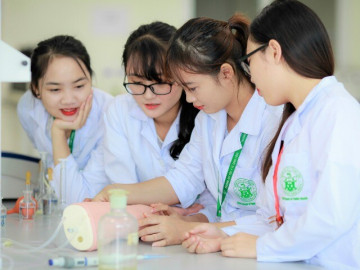 Toàn cảnh điểm chuẩn các trường Y dược: Ngành Tâm lý điểm cao đầu bảng